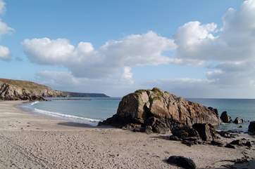 Family-friendly Kennack Sands is just a short drive away.