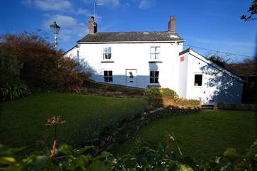 A view of the garden with plenty of room for children to play.